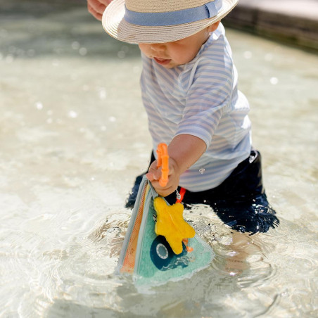 Submarine bath book
